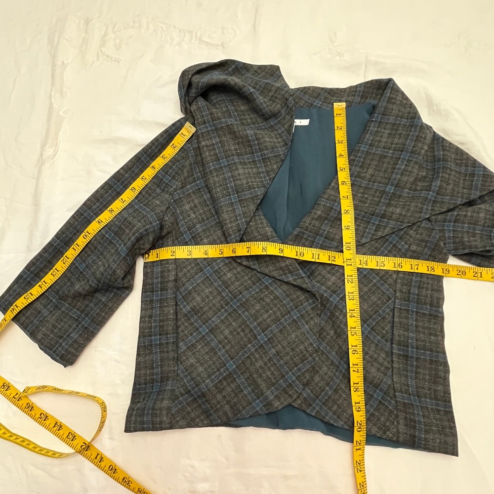 Cabi Court Plaid Blazer Women 10 Grey Blue Tartan 916 Shawl Collar Dark Academia - Picture 10 of 12